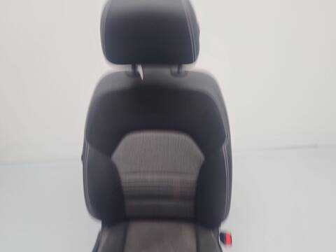 Foto 2ª: Asiento Delantero Derecho Mercedes Clase B 150 B 200 CDI 246.208) 136CV 100KW [651930] (2017)