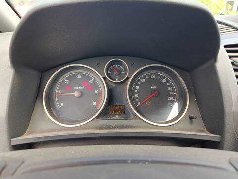 Foto 1ª: Cuadro de Instrumentos Opel Zafira Z19DT (2006)