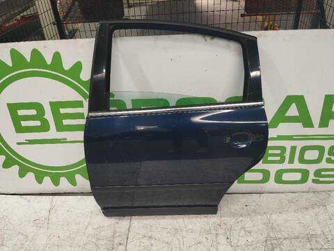 Puerta Trasera Izquierda Volkswagen Passat 1.6 102CV