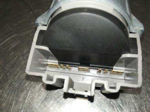 Foto 4ª: Antirrobo Ford Focus AMBIENTE D) BERLINA 90CV 66KW [HHDA] (2005)