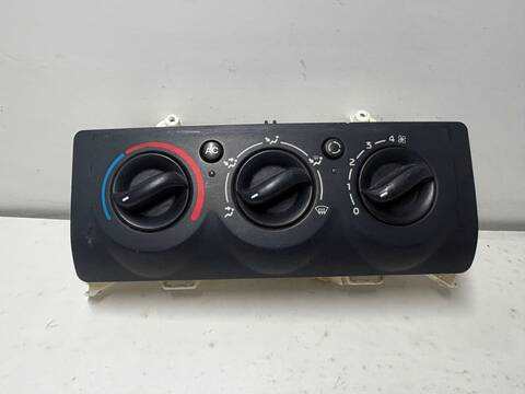 Mando Calefacción A. A. Renault Clio K9K B7