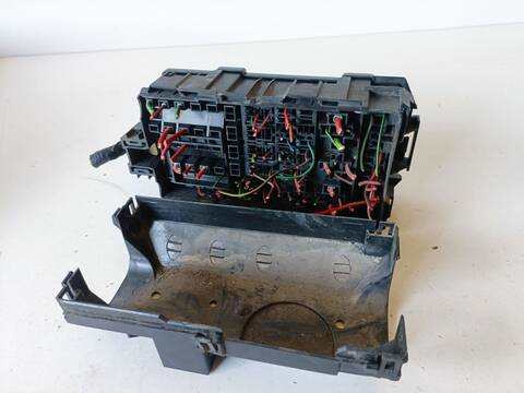 Caja Reles Fusibles Ford Transit FT 300 2.0 101CV