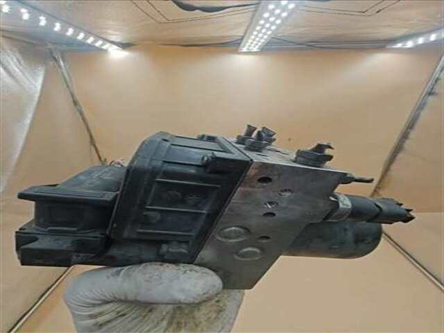 Foto 2ª: Abs Toyota Avensis 2.2 D-4D EXECUTIVE BERLINA (5-PTAS.) [2.2 LTR. - 110 KW D-4D CAT] [2AD]