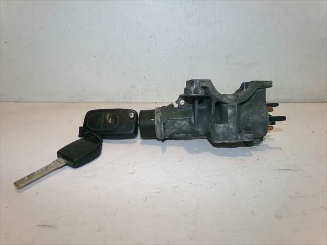 Foto 2ª: Antirrobo Volkswagen Golf 1.9 TDI SERIE 4,1998-2004 [AHF] (2000)