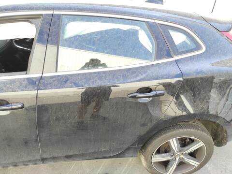 Puerta Trasera Izquierda Volvo V40 B4154T2