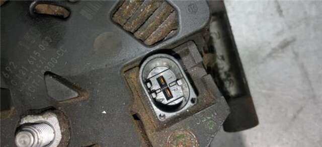 Foto 3ª: Alternador Ford Transit 2.4 FT 300 S [2.4 LTR. - 74 KW TDCI CAT] FURGON (TT9)(2006 _)