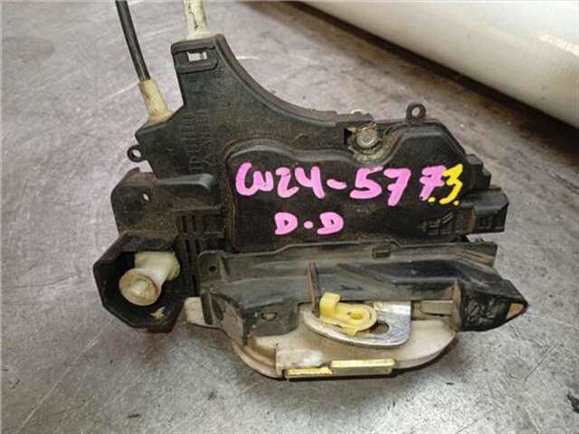 Cerradura Puerta Delantera Derecha Mitsubishi Colt 1.5 INSTYLE (D) [1.5 LTR. - 80 KW CAT]