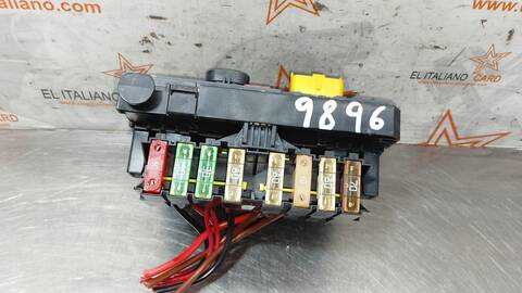 Foto 2ª: Caja Reles Fusibles Citroen C4 EXCLUSIVE 109CV 80KW [9HZDV6TED4] (2010)