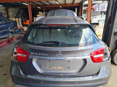 Foto 1ª: Portón Mercedes Clase G 230 GLA 200 CDI 156.908) 136CV 100KW [651930] (2015)
