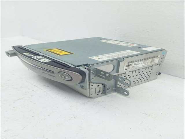 Foto 3ª: Sistema Audio Radio CD Hyundai Genesis 3.8 CAT COUPE 303CV 223KW [G6DA] (2010)