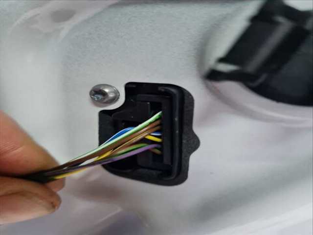 Foto 3ª: Cerradura Puerta Delantera Derecha Audi A1 25 TFSI 95CV 70KW [DUSB] (2025)