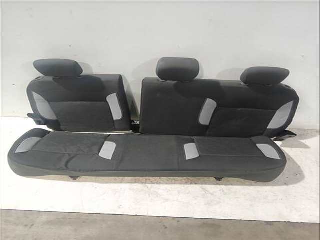 Foto 3ª: Asientos Traseros Dacia Sandero 1.5 DCI 90CV 66KW [K9K 612,K9K 626] (2013)