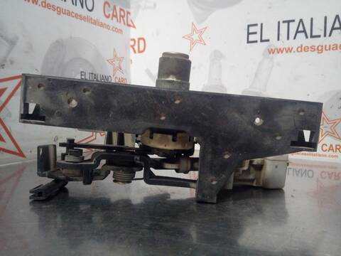 Foto 2ª: Cerradura Puerta Delantera Izquierda Volkswagen Passat BERLINA 101CV 74KW [AHL] (1997)