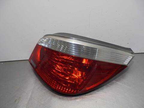 Foto 4ª: Piloto Trasero Derecho Bmw Serie 5 518 530D BERLINA 231CV 170KW [306D3 D] (2006)