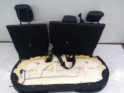 Foto 3ª: Asientos Traseros Jeep Avenger ALTITUDE (2022)