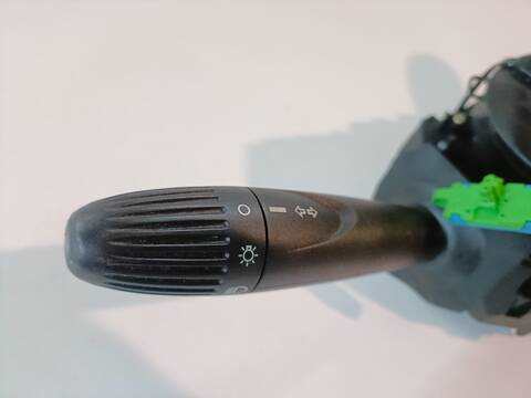 Foto 2ª: Mando Luces Fiat Punto 1.4 16V DYNAMIC 95CV (1999)