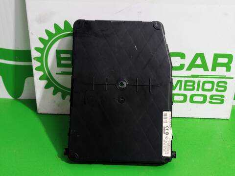 Foto 3ª: Caja Reles Fusibles Renault Scenic 1.6 16V 113CV 83KW [K4M761] (2003)