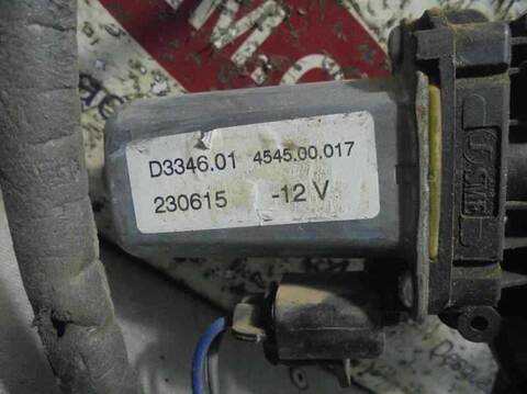 Foto 4ª: Elevalunas Manual Trasero Izquierdo Renault Scenic AUTHENTIQUE 120CV 88KW [F9Q D8] (2004)