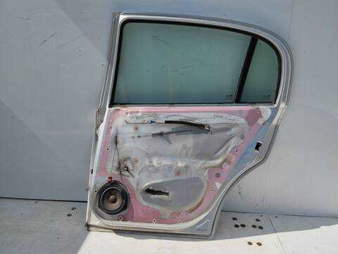 Foto 4ª: Puerta Trasera Derecha Opel Astra CLUB BERLINA 80CV 59KW [Z17DTL] (2004)