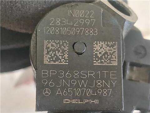 Foto 3ª: Inyectores Jeep Compass 2.2 LIMITED 4X4 136CV 100KW [651 925 ON CRANKCASE] (2013)