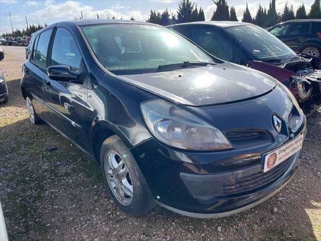 Foto 3ª: Paragolpes Delantero Renault Clio 1.2 G 75cv [D4F7] (2007)