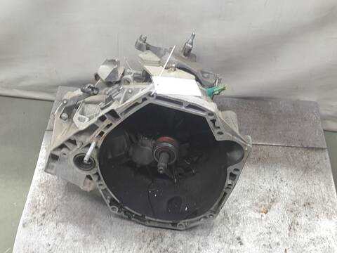 Foto 3ª: Caja Cambios Dacia Duster VERSION INDEFINIDA (2010)