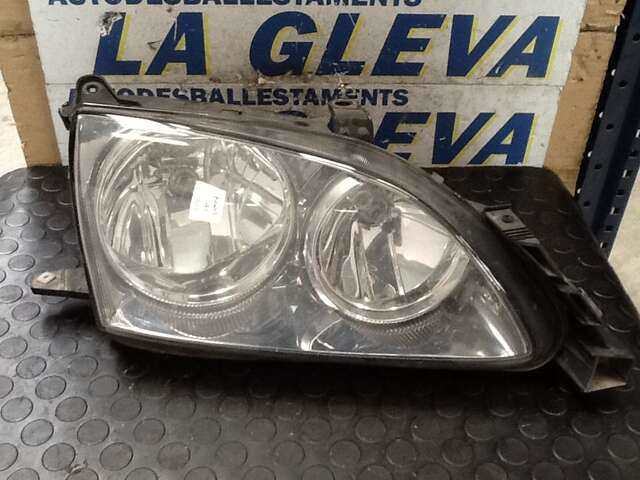 Foto 1ª: Faro Derecho Toyota Avensis 2.0 D4D (2001)