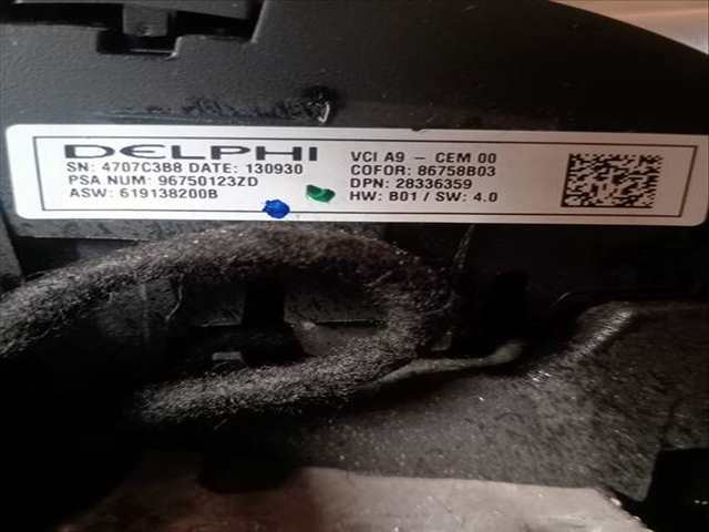 Foto 2ª: Volante Peugeot 208 ACCESS 1 VTI 68CV (2012)
