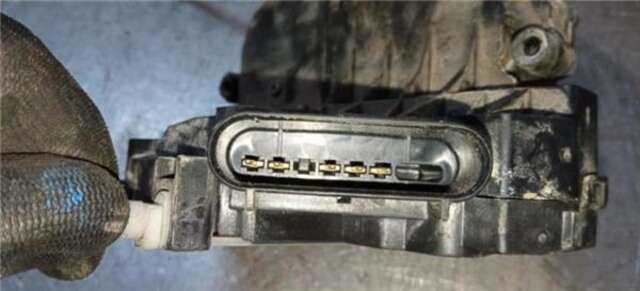 Foto 3ª: Cerradura Puerta Delantera Izquierda Ford Fiesta 1.4 AMBIENTE [1.4 LTR. - 50 KW TDCI CAT] [F6JB]