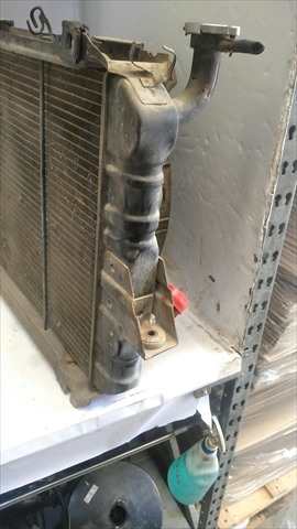 Foto 4ª: Radiador Motor Nissan Patrol 3.3 SD [D/SD33] (1985)