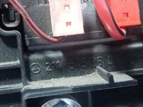 Foto 4ª: Caja Reles Fusibles Mercedes Clase ML 280 3.0 CDI 190CV 140KW W164) 280 CDI 4M EDITION [OM642940] (2006)