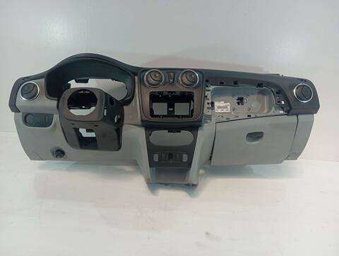 Foto 1ª: Salpicadero Dacia Logan 1.2 16V CAT 75CV 55KW [D4FF732] (2014)