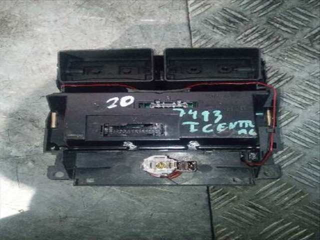 Foto 3ª: Mando Climatizador Audi A8 4.2 QUATTRO 335CV 246KW [BFM] (2003)