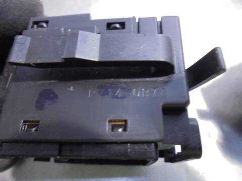 Foto 3ª: Mando Multifuncion Mitsubishi Grandis 2.0 DI-D CAT 136CV 100KW [BSY] (2008)