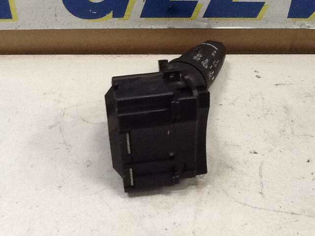 Foto 2ª: Mando Multifuncion Nissan Terrano 2.7 TDI (1996)