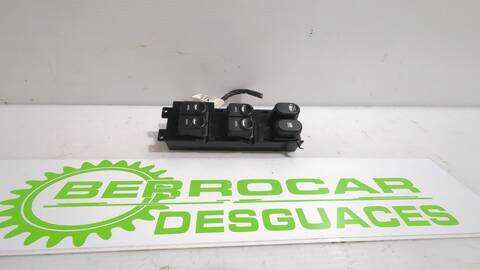 Foto 2ª: Botonera Elevalunas Hyundai i30 1.6 CRDI 90CV 66KW [D4FB] (2010)