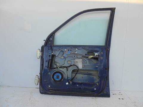 Foto 4ª: Puerta Delantera Derecha Kia Carnival 2.9 CDRI EX 144CV 106KW [J3] (2004)