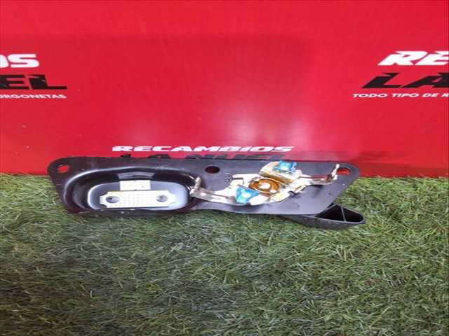 Foto 3ª: Maneta Interior Trasera Derecha Opel Combo 1.5 D 102CV 75KW FURGONETA [YH01] (2022)