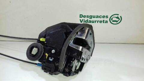 Cerradura Puerta Trasera Derecha Toyota Auris 1.8 16V HIBRIDO) 99CV 73KW