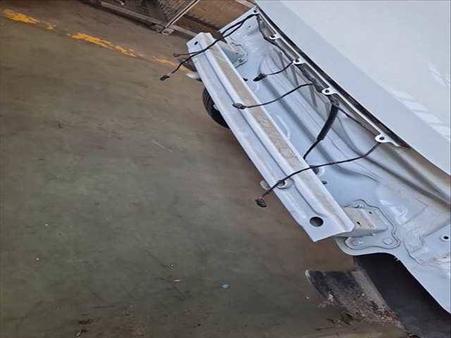 Foto 2ª: Refuerzo Paragolpes Trasero Mg ZS 1.5 VTI 106CV 78KW [15S4C] (2023)