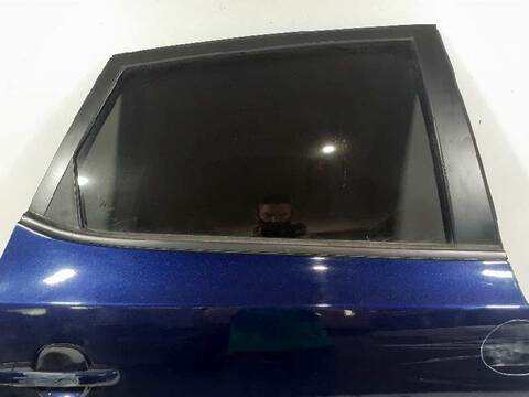 Foto 3ª: Puerta Trasera Derecha Hyundai i30 CLASSIC 109CV 80KW [G4FA] (2011)