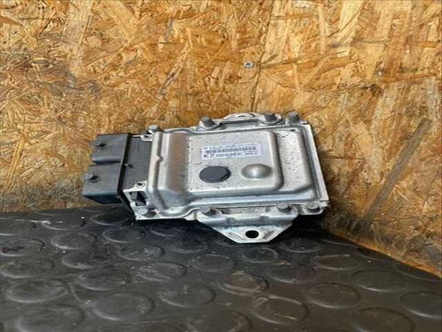 Centralita Motor ECU Suzuki Swift GL 1 CAT 94CV