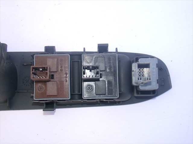 Foto 3ª: Botonera Elevalunas Seat Cordoba 1.9 TDI 2002-2008 [ATD] (2003)