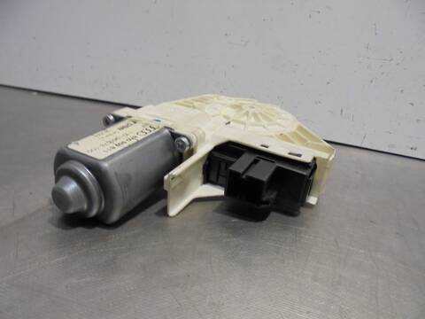 Foto 2ª: Elevalunas Eléctrico Trasero Izquierdo Audi A4 BASICO AVANT 143CV 105KW [CAG] (2008)