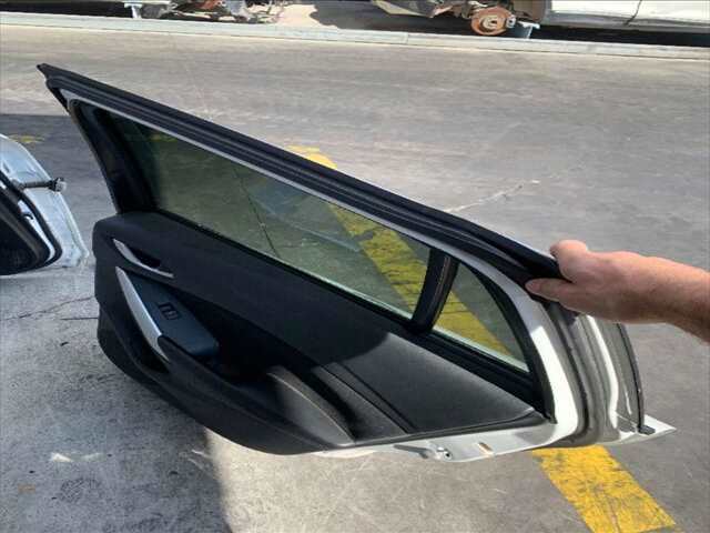 Foto 3ª: Puerta Trasera Derecha Mazda 6 2.2 D 0CV FAMILIAR [SH] (2013)