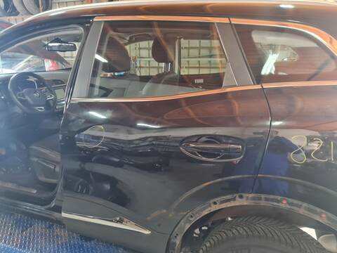 Puerta Trasera Izquierda Renault Kadjar ZEN 131CV 96KW