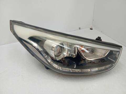 Faro Derecho Hyundai ix35 1.7 ESSENCE 2WD [1 7 LTR. - 85 KW CRDI CAT] 116CV
