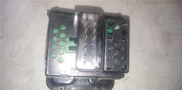 Foto 3ª: Botonera Elevalunas Jeep Wrangler 2.8 CRD [VM11D]