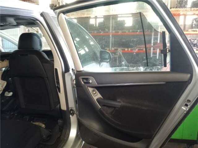 Foto 3ª: Puerta Trasera Derecha Citroen C4 2.0 SX [2.0 LTR. - 100 KW HDI FAP CAT (RHR - DW10BTED4)] [RHJ (DW10BTED4)]
