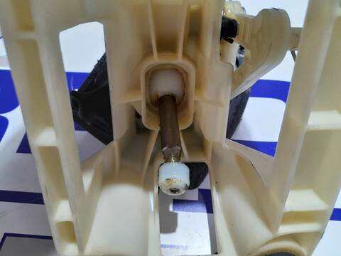 Foto 3ª: Palanca de Cambio Hyundai Getz 1.5 CRDI CAT 82CV 60KW [D3EA] (2004)